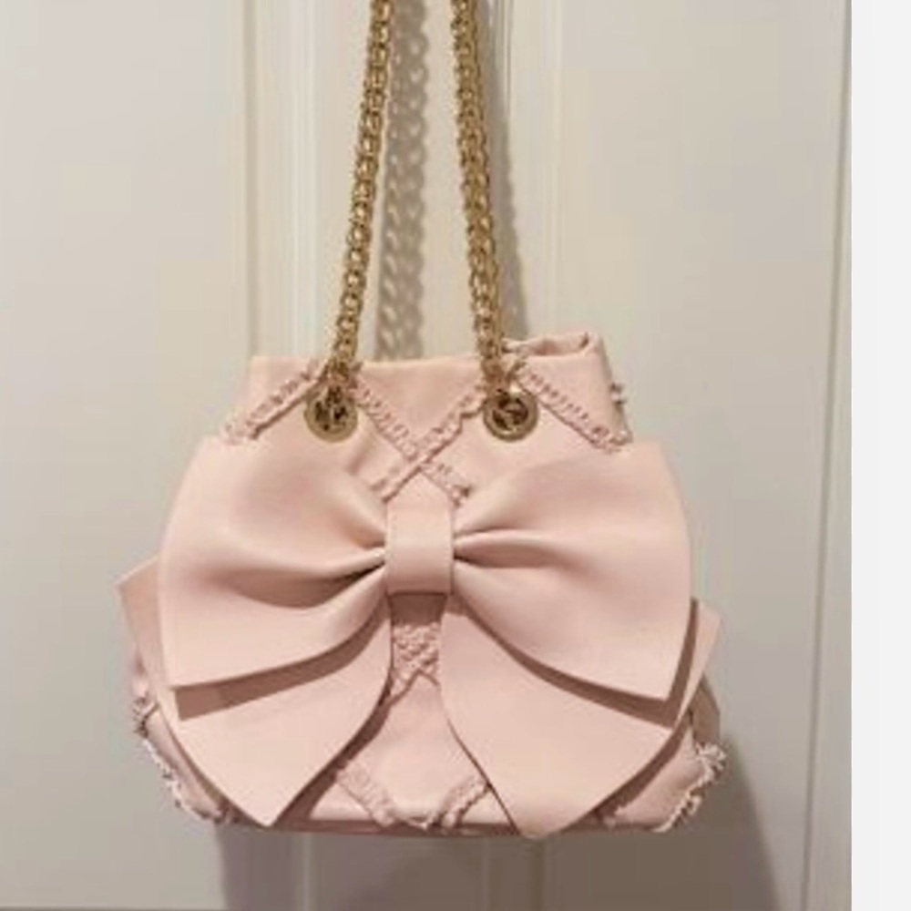 NWT, Betsey Johnson SET, Blush Crochet Bow,Shoulder Bag,Gold Chain,2 Pieces, Med